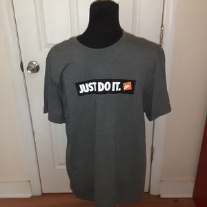 Nike tee